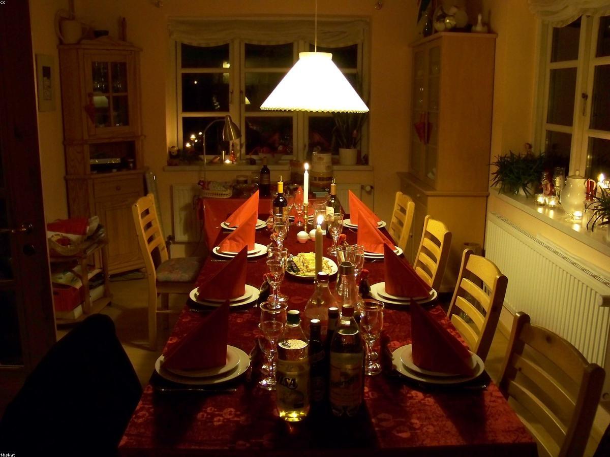 Private dinner table setting